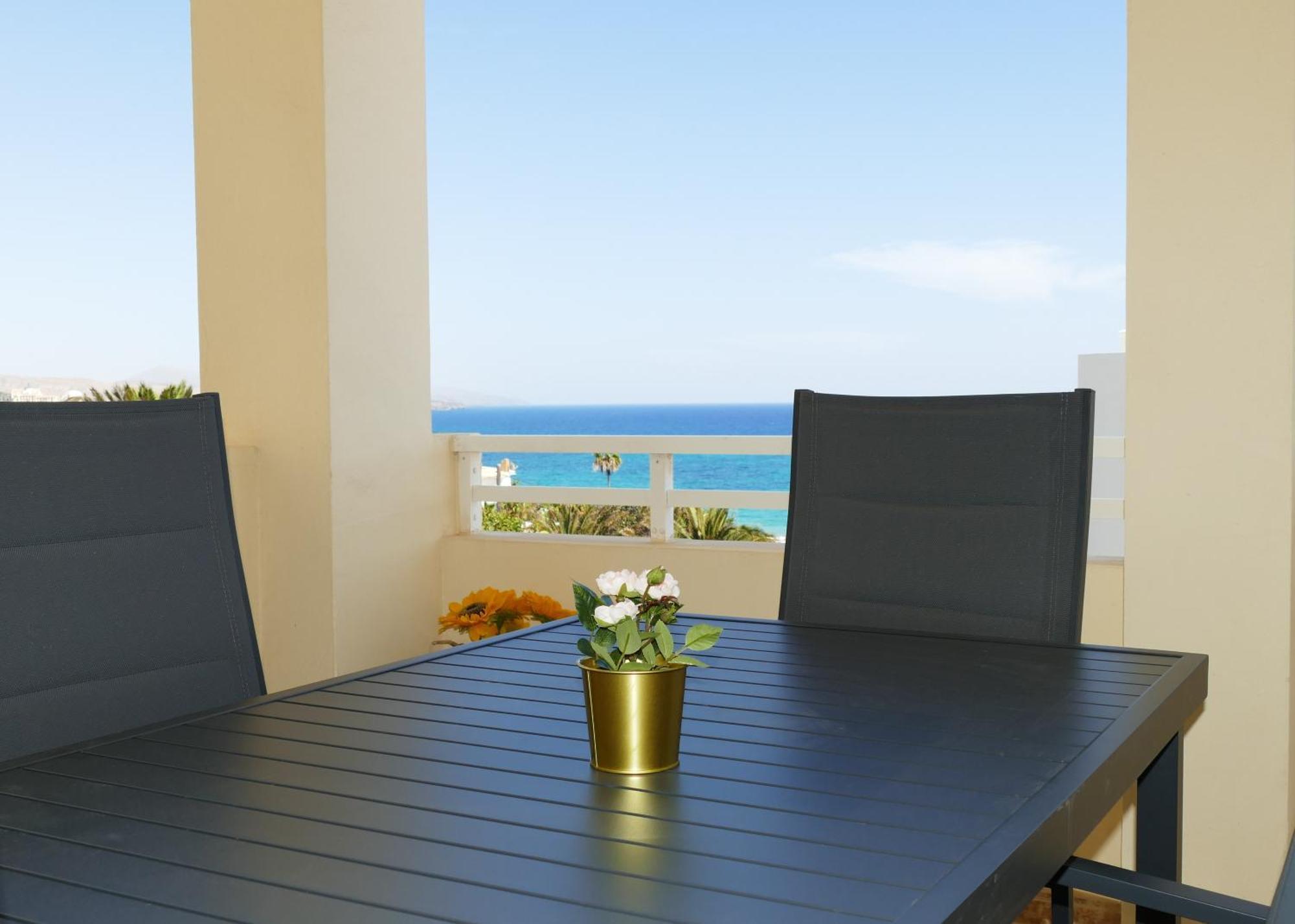 Blue Lagoon Apartment Коста Калма Экстерьер фото